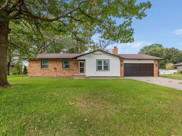 4303 Sequoia St, Hutchinson, KS 67502