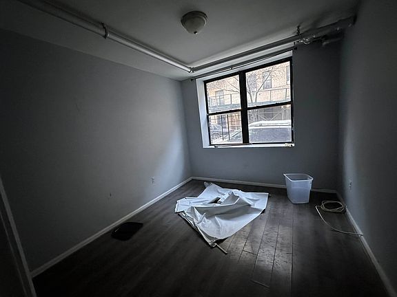 4th image of 64 Wadsworth Ter APT 2A
