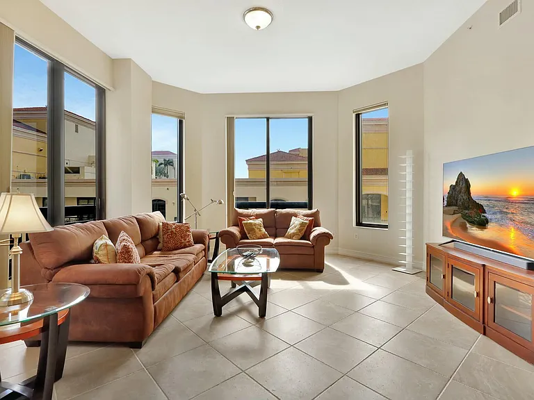 701 S Olive Ave #1504 — Photo 10