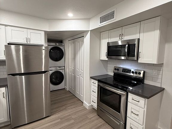 2nd image of 1503 W Missouri Ave APT 13