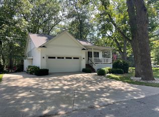 1918 Poplar St, Holland, MI 49424