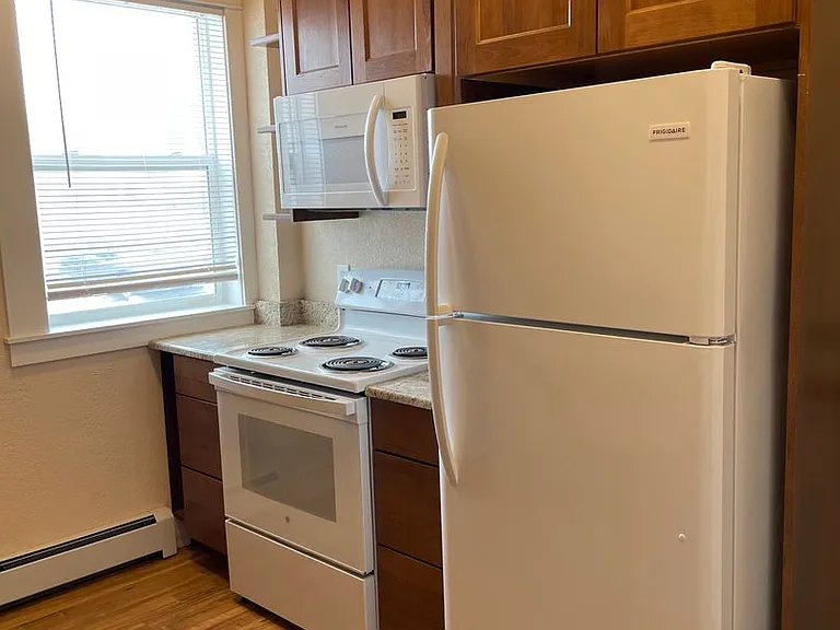 Johnstown Apartments (KC-KS-RB) — Photo 4