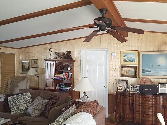 2nd image of 163 W Lake Dr