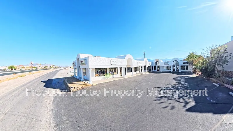 311 S Frontage Rd #104