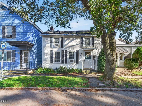 578 6th Avenue, Troy, NY 12182