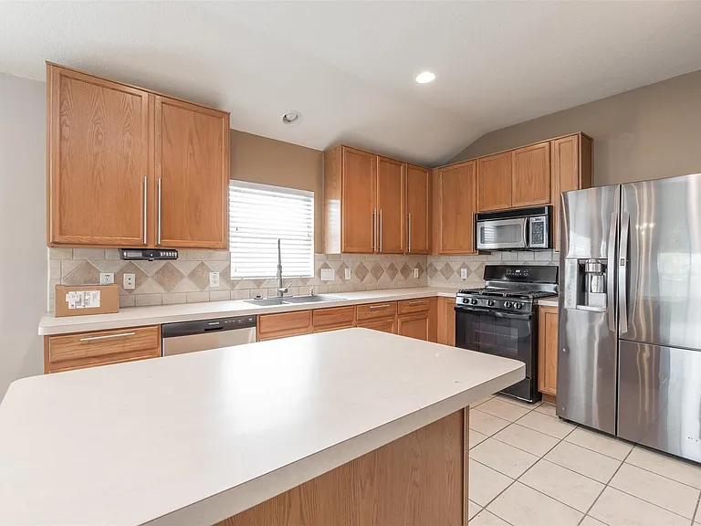 16522 Grenada Falls Dr — Photo 12
