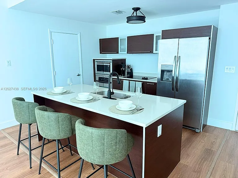 1900 N Bayshore Dr #1417 — Photo 10