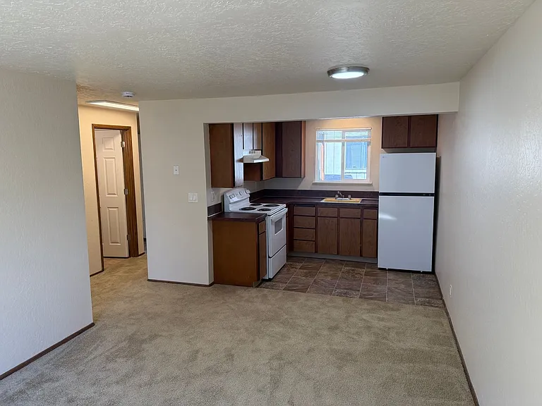 1425-1439 Salishan St SE — Photo 9