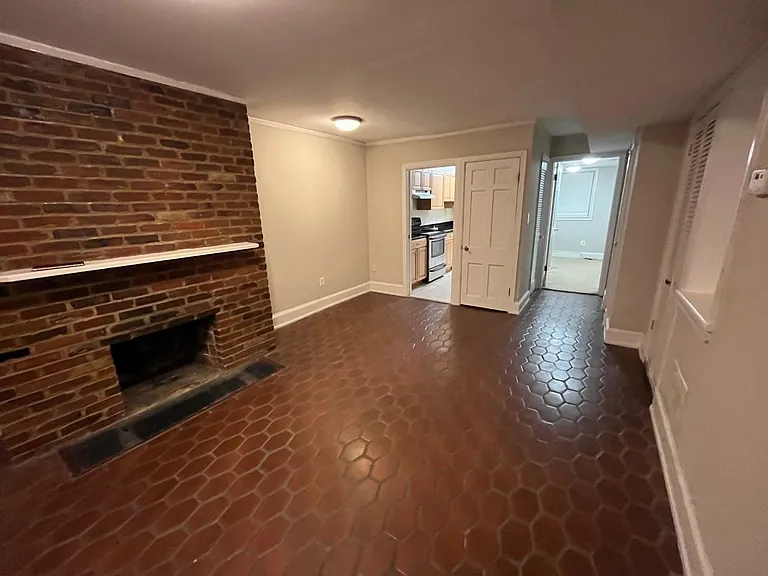507 Constitution Ave NE #1 — Photo 3