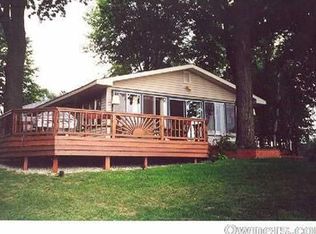 3254 Beaver Ct, Gladwin, MI 48624