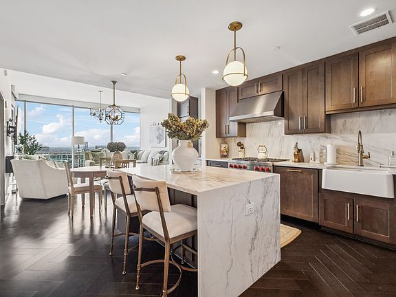 3rd image of 1616 W End Ave #3106
