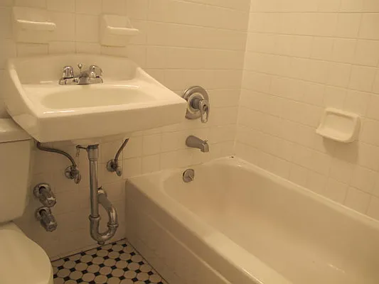 Rented by Metropolis Real Estate of Manhattan | media 12