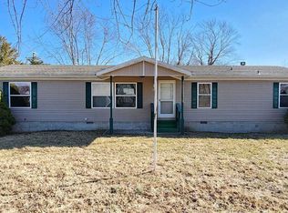 110 S East Railroad St, Ashley, IL 62808