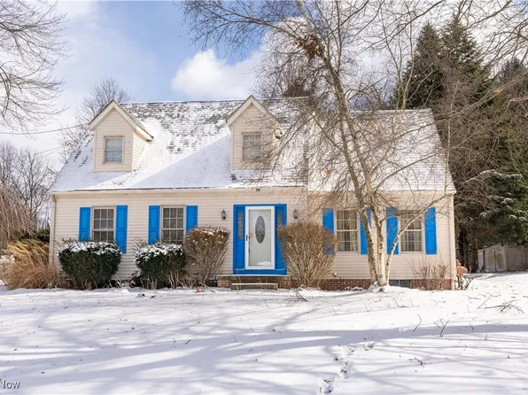 5636 Griffith Ave NW, North Canton, OH 44720