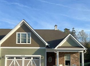 4743 Leigh Ln, Roanoke, VA 24018
