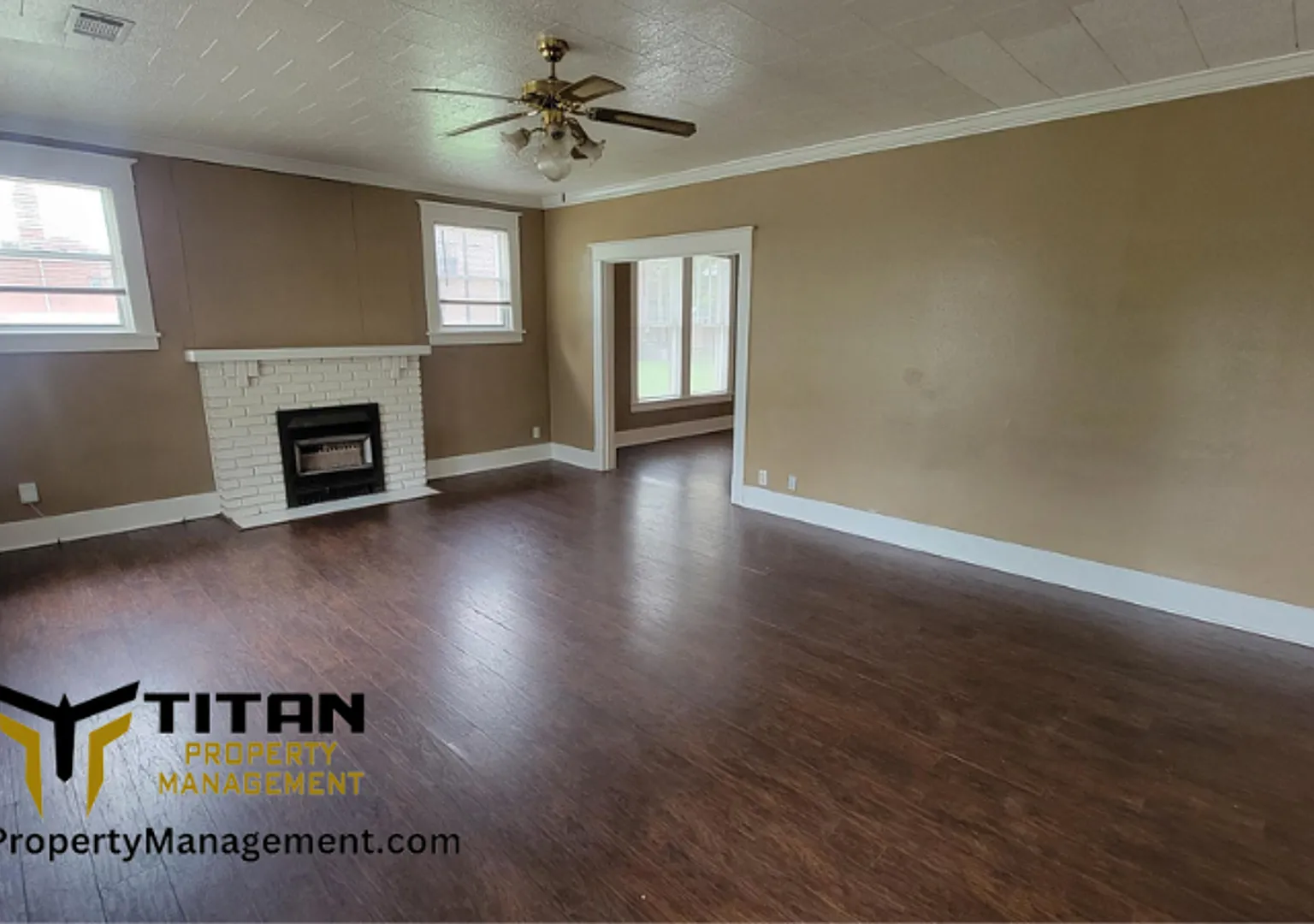 3b/2b house in downtown Benton — Photo 1