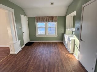 814 Beechwood Ave, Waukesha, WI 53186