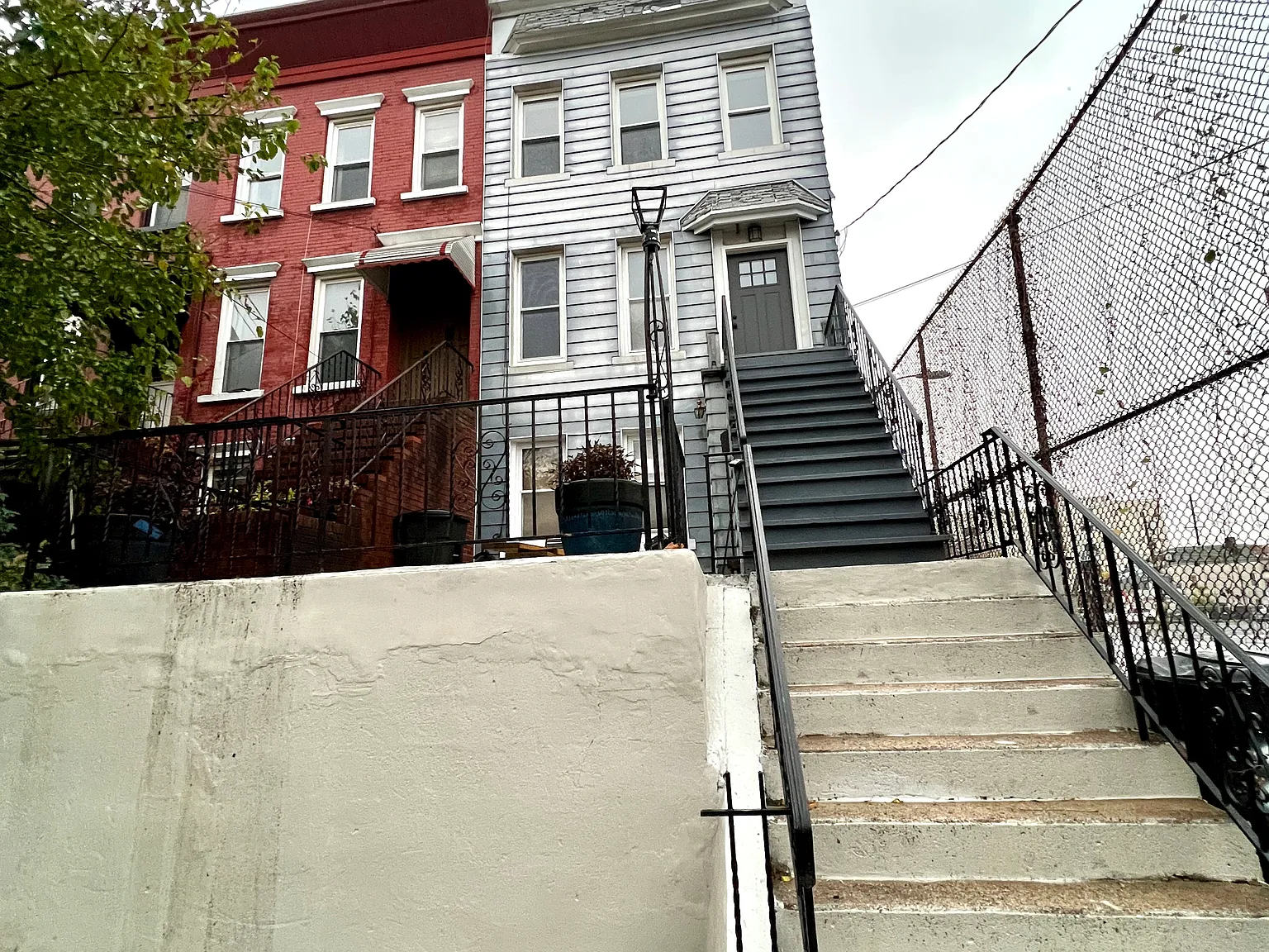 3 bed, 1850 sqft, $4,050 — Photo 1