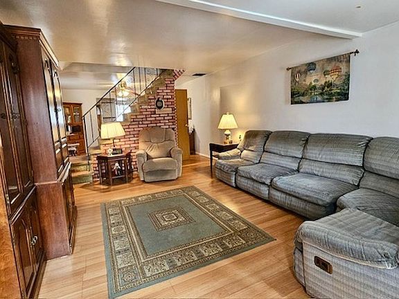 3rd image of 1931 E 36th St #1