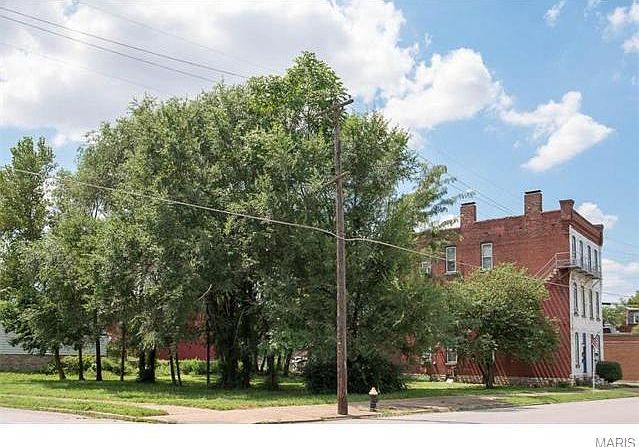 1st image of 2300 Pestalozzi St