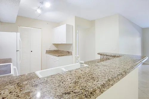 284 Village Blvd Photo 1