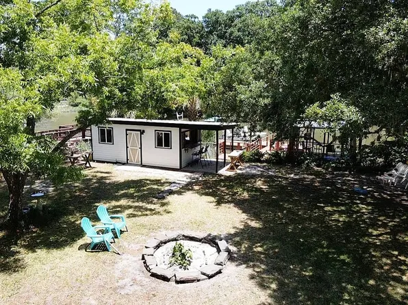 367 E Ridge Rd, Savannah, GA 31406