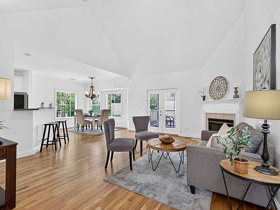 3rd image of 1808 Portview Dr