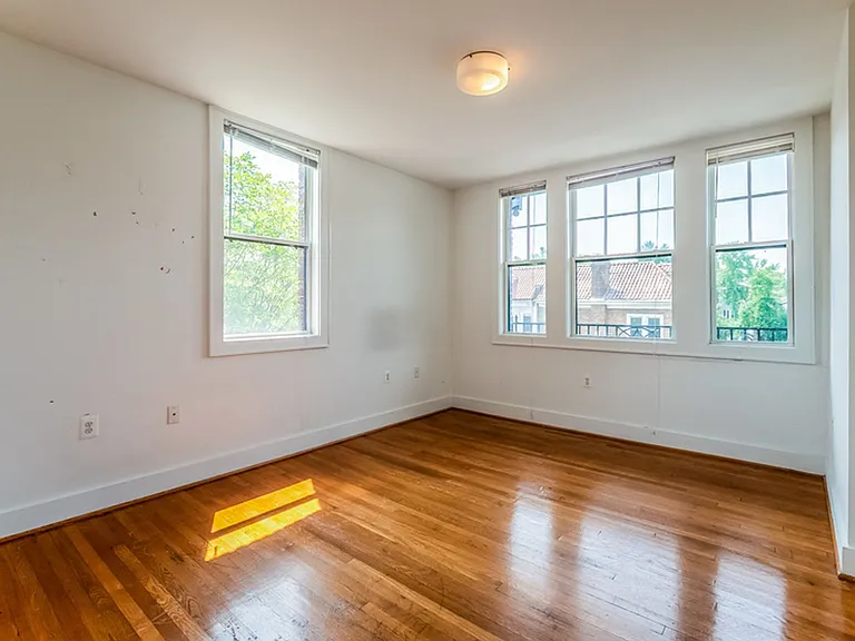 Carraway - 1575 Spring Pl NW — Photo 11