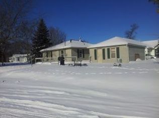 405 N 7th St, Winneconne, WI 54986