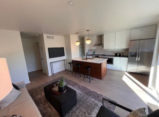 4202-4204 Traffic Cir #2, Kansas City, MO 64123