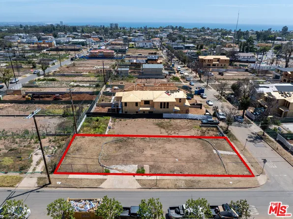 958 Fiske St, Pacific Palisades, CA 90272
