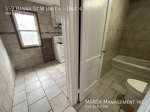 359 Hanna St W Photo 1