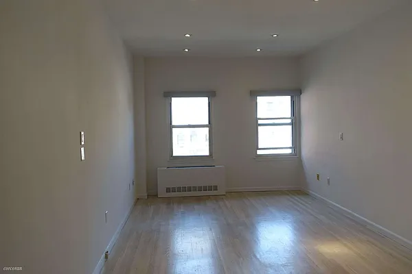 Rented by Corcoran | media 7