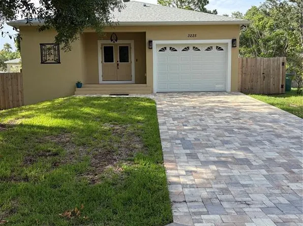 3225 Laurel Ave, Clearwater, FL 33762