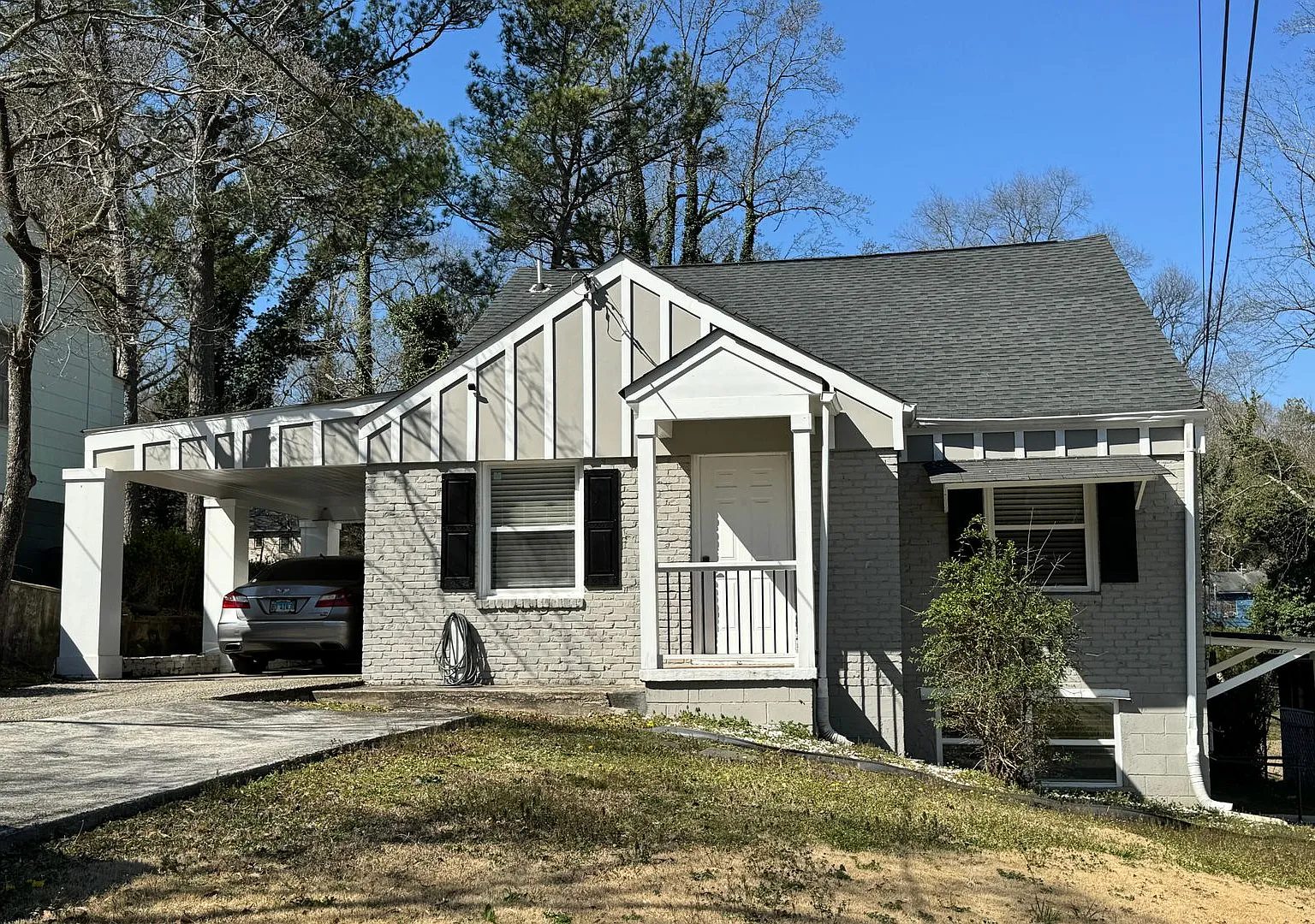 Updated 3 Bedroom/2 Bath Bungalow in Great Location! — Photo 1