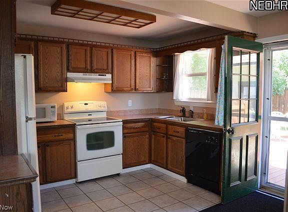 4th image of 6203 Larkhall Dr