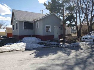 414 Mahoney St, Rawlins, WY 82301
