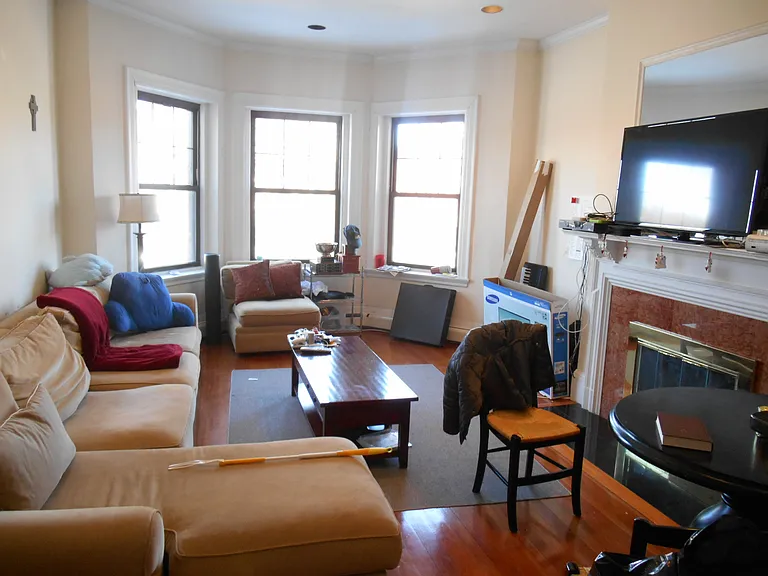 1689 Beacon St #4 — Photo 2