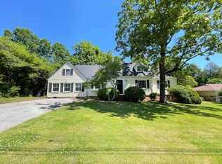 211 Hardy Rd, Lookout Mountain, GA 30750