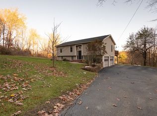 132 Town Farm Rd, Brookfield, MA 01506
