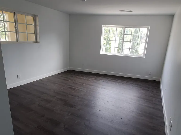 5771 La Jolla Blvd — Photo 11