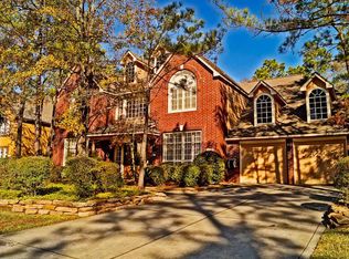 18 Woodmere Pl, Spring, TX 77381