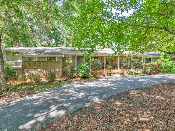 370 Lanham Cir, Spartanburg, SC 29307