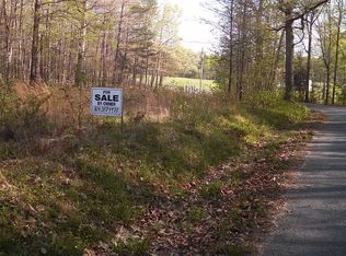 205 Patrick Henry Pl, Louisa, VA