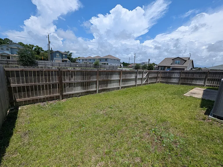 2335 Hadleigh Hills Ct — Photo 30