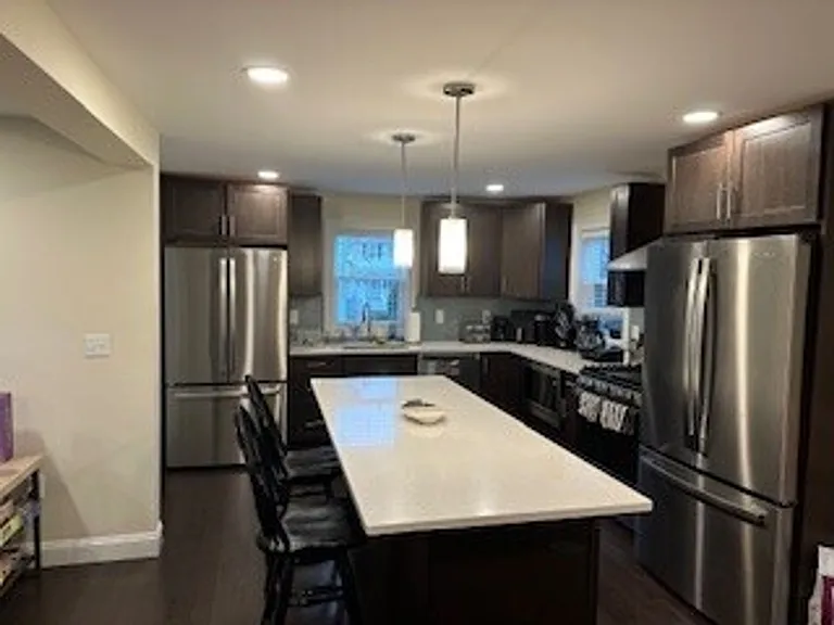 70-72 Stanley Ave — Photo 12