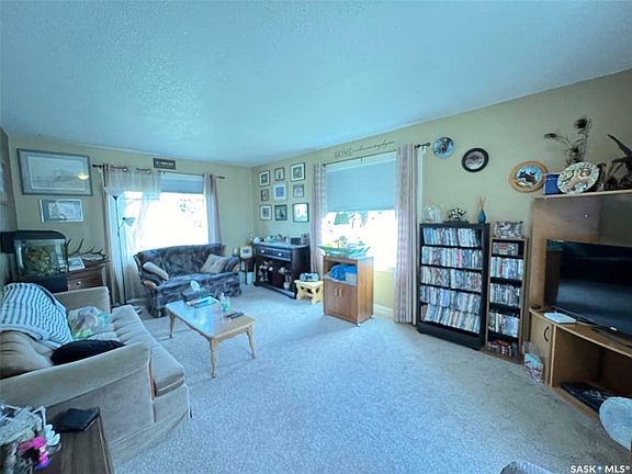 5th image of 1316 2nd Ave