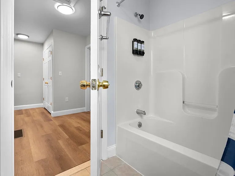 342 Front St #2 — Photo 41