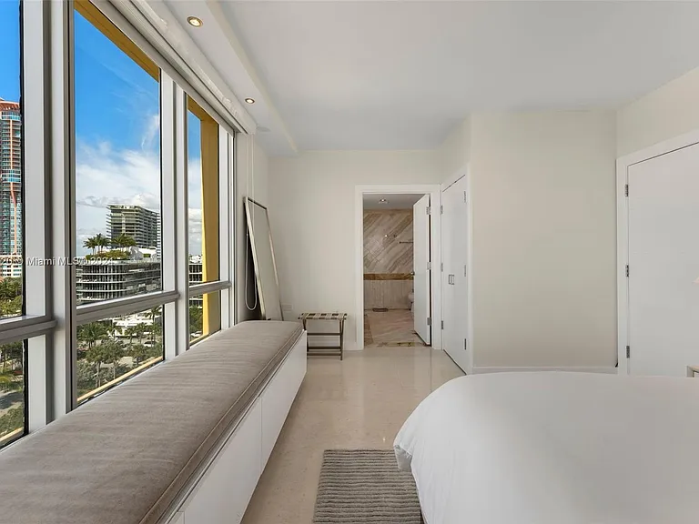 101 Ocean Dr #907 — Photo 19