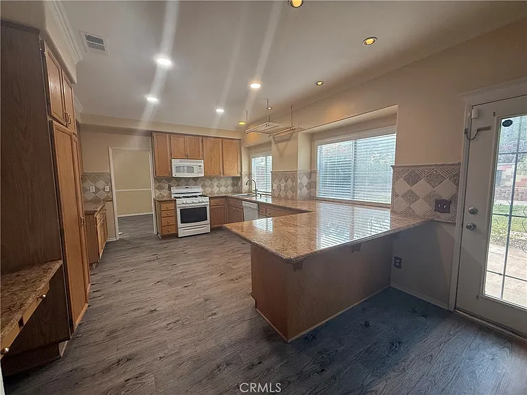 39573 Bonaire Way — Photo 11